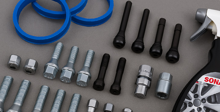Śruby, pierścienie i akcesoria do felg